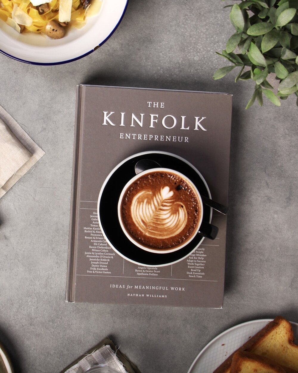 Make a pitstop for some coffee refuel in between your last-minute Christmas shopping.⁠
⁠
Pro-tip: Add a freshly baked cookie along with your hot coffee or tea at just $7 (U.P. $9.50)!⁠ Available at The Cathay every Mon-Thu, 2-5pm.